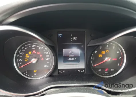 2015 Mercedes-Benz C 300 4Matic из США, поврежденный, VIN 55SWF4KB9FU048507